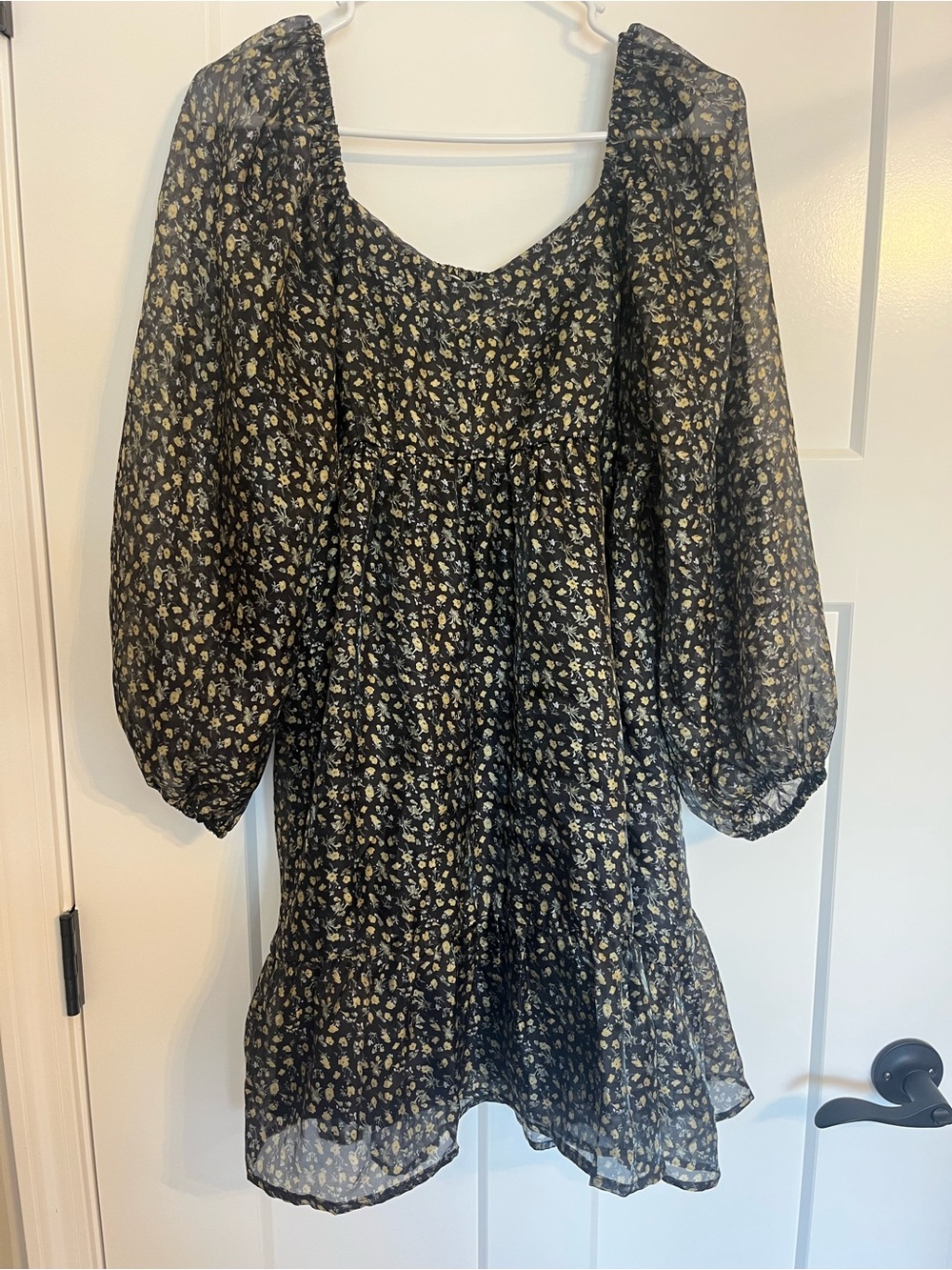 ENTRO Black Ditsy Floral Smocked Peasant Dress Boho Cabincore Whimsigoth (L)